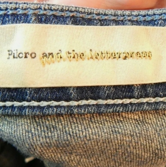 Pilcro Anthropologie Stet Roll Cuff Denim Shorts - Picture 5 of 5